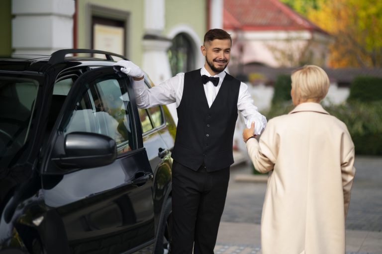 Gatwick Airport Transfers by minicab