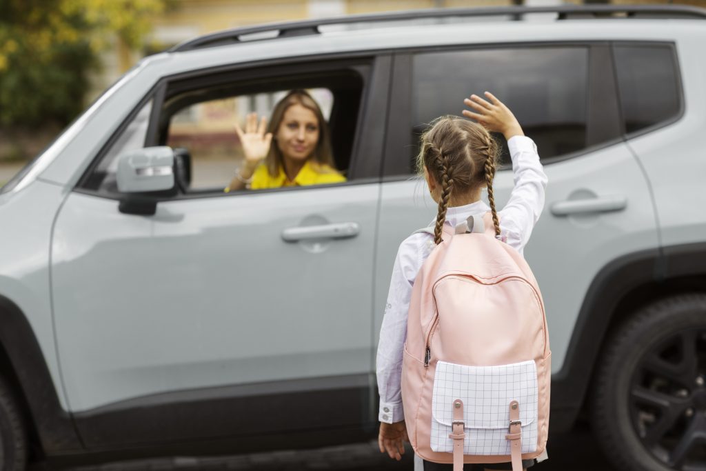 School run service-Ealing minicabs- an alternative to Ealing Taxi
